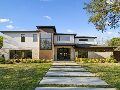 6215 Lafayette Way