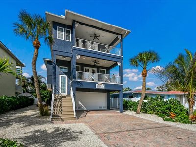 159 CRESCENT DRIVE