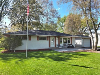3811 Saint Regis Dr