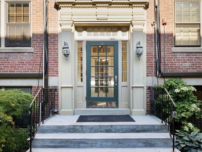 56 Elm St APT 10