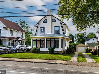 122 E Plumstead Ave