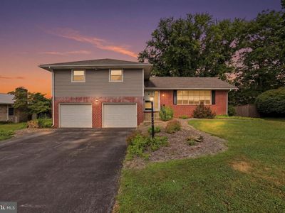 932 Sunset Ave