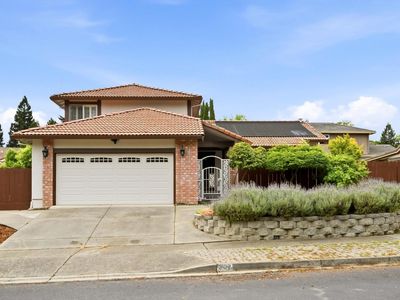 227 Skylark Way