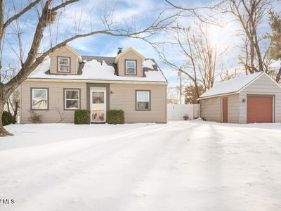 1956 Clement Road