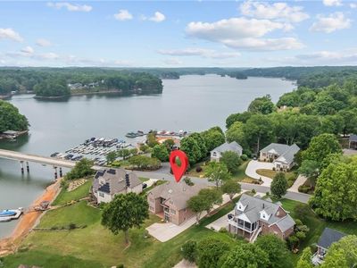 221 Windemere Isle Rd