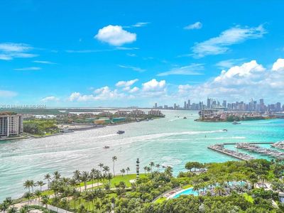 300 S Pointe Dr APT 1902