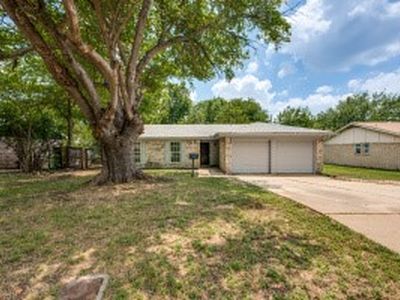 7821 Kermit Ave