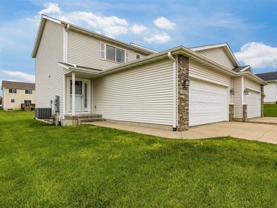 1557 Hunters Creek Way