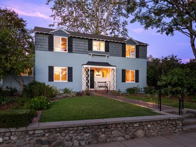 400 Grand Ave