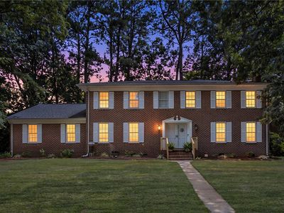 2949 Prince Of Wales Dr