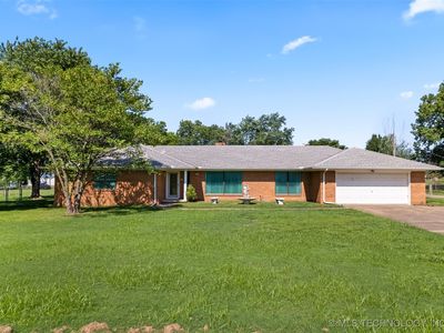 1060 N 153rd East Ave