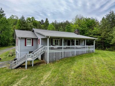 1085 W Jones Creek Rd