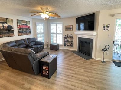 512 24th St APT 203