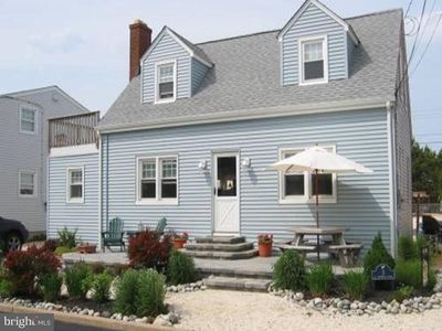 9 E Mermaid Ln
