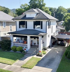 2212 Grandview Ave