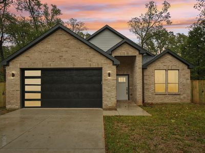 122 W Beachwood Loop