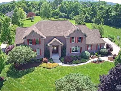 1962 Fountain View Dr