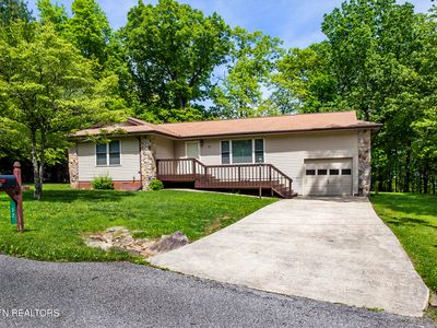33 Druid Cir