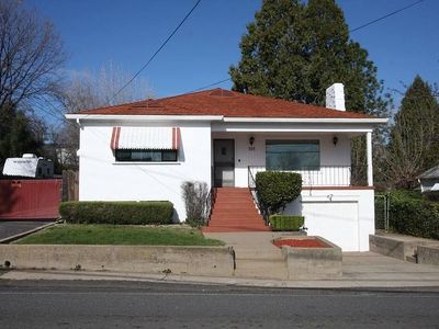 323 Murphys Grade Rd