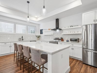 123 FAIRVIEW AVE