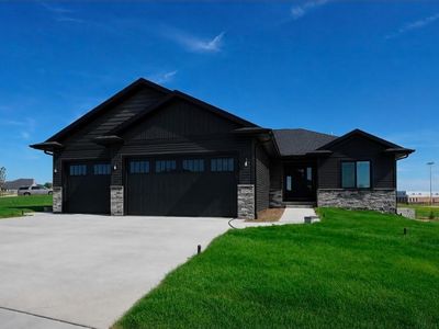 804 Windam Dr