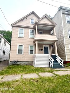 884 Yorkston Street