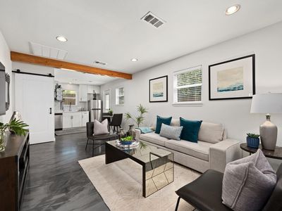 1406 Brentwood St #2