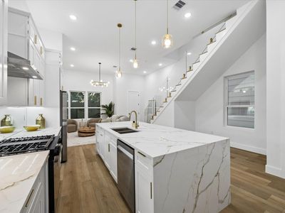 120 Velasco St