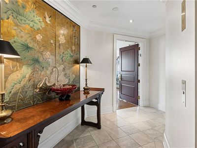 750 Park Ave NE APT 19W