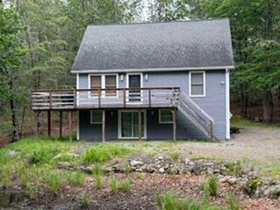 Property at 6 Blueberry Lane, Raymond, ME