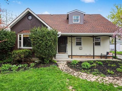 858 Commonwealth Ave
