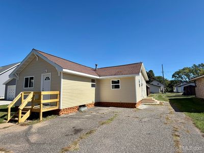 213 Hemlock St