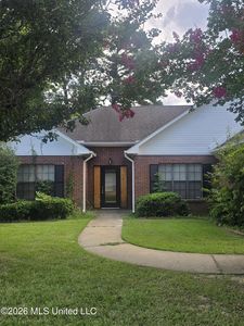 212 Village Cir