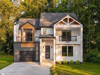 4 McKinley Dr