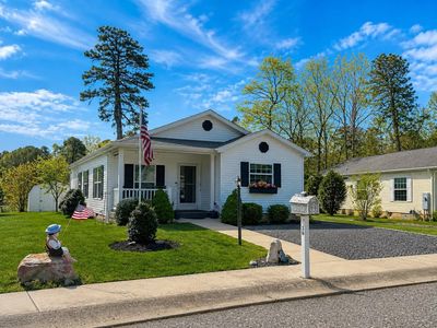 36 Redwood Ln