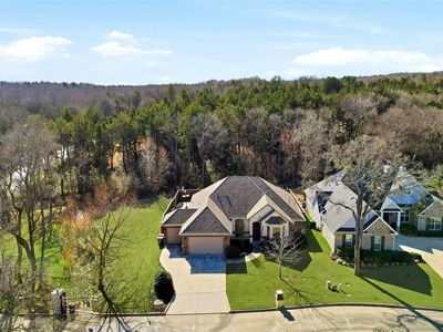 21 Lone Oak Blvd