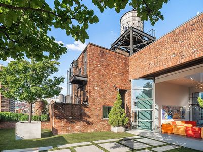 704 Broadway #PENTHOUSE