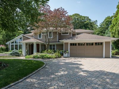 83 Karol Place