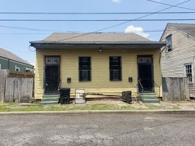706 Independence St