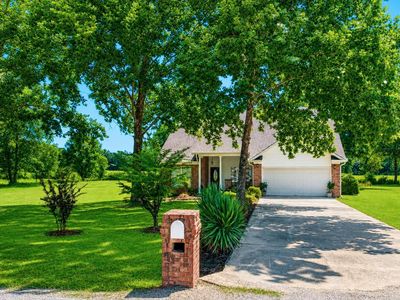 Property at 106 Cedar Valley Dr, El Paso, AR