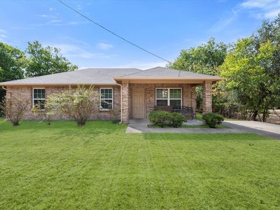 700 Cypress Ave