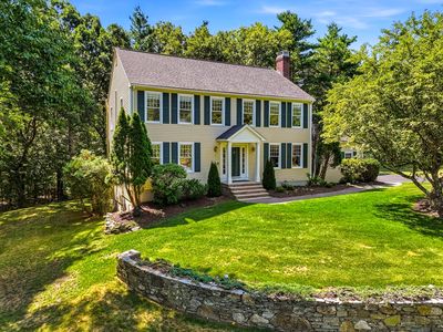 5 Longwood Dr