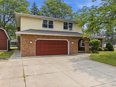3 Beaverbrook Ct