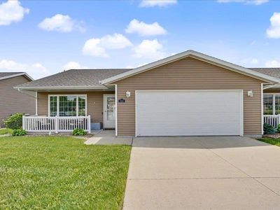 713 Spruce Dr