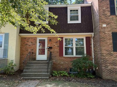 104 Canterbury Ct