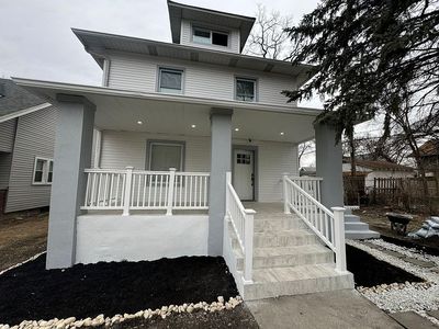 118 N Riley Ave
