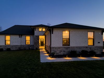 110 Saundra Dr