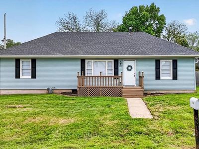 Property at 506 E 1st St, Tonganoxie, KS