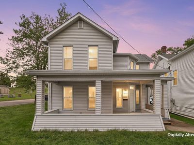 226 W Union St