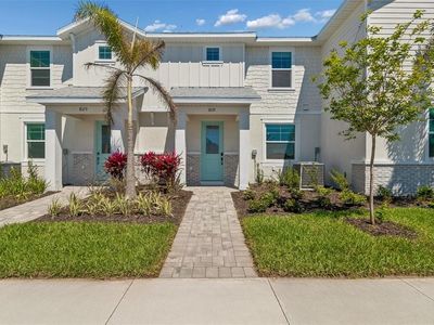 Property at 8119 Seaflower Pkwy, Bradenton, FL